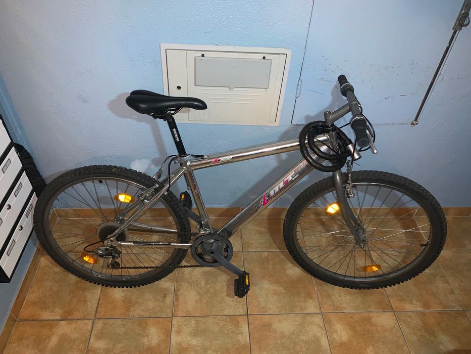 Bicicleta Cinza Aro 24