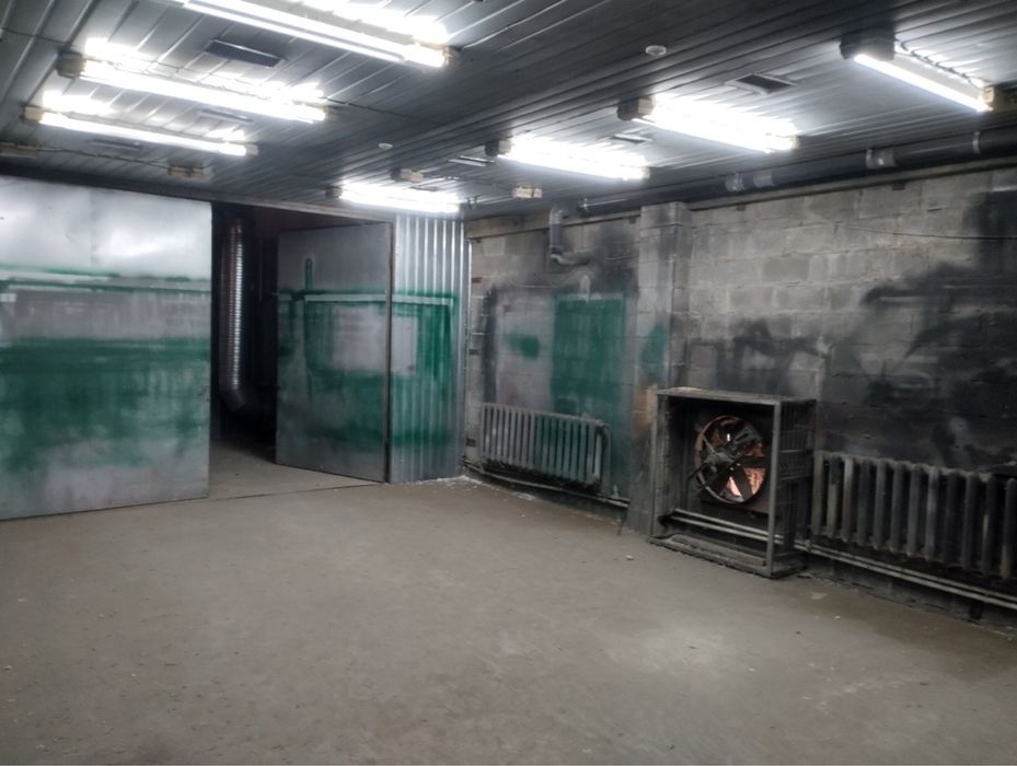 Виробниче, та складське приміщення