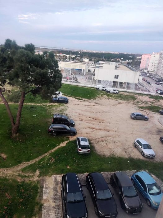 5 Quartos em Corroios