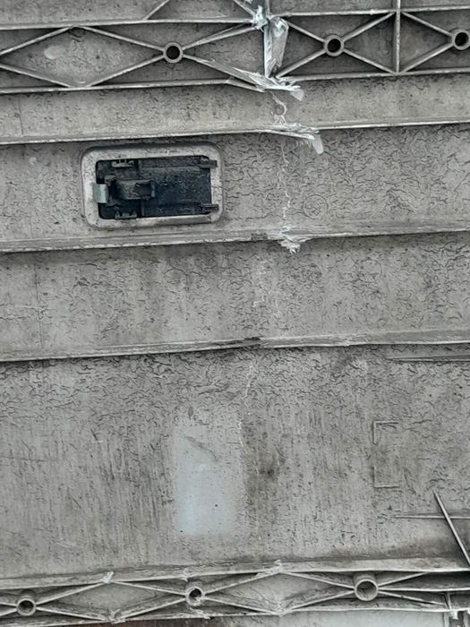 Міжосьовий спойлер від Scania