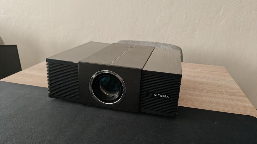 Projektor Ultimea Apollo P60