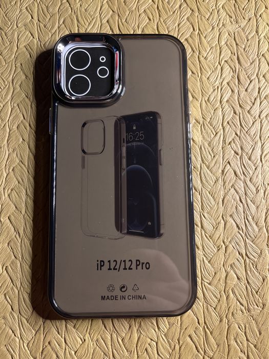 Etui na telefon iPhone 12/12 Pro- nowe