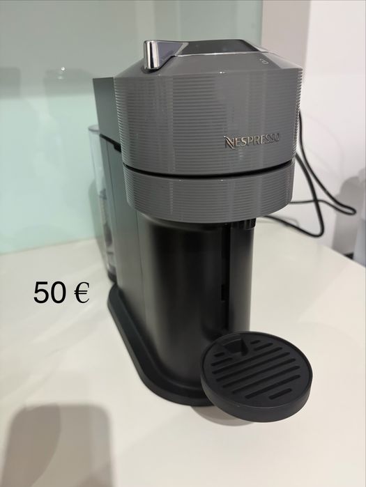 Cafeteira Nespresso Next