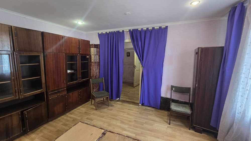 Продається 1 кімнатна в Садгорі