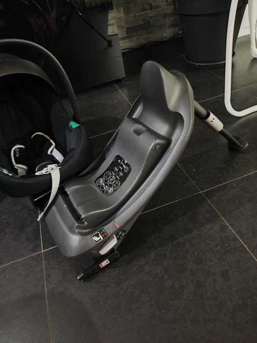 Fotelik / nosidełko z bazą ISOFIX Cybex Aton