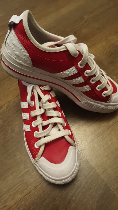 PRZECENA Skórzane buty Adidas Nizza