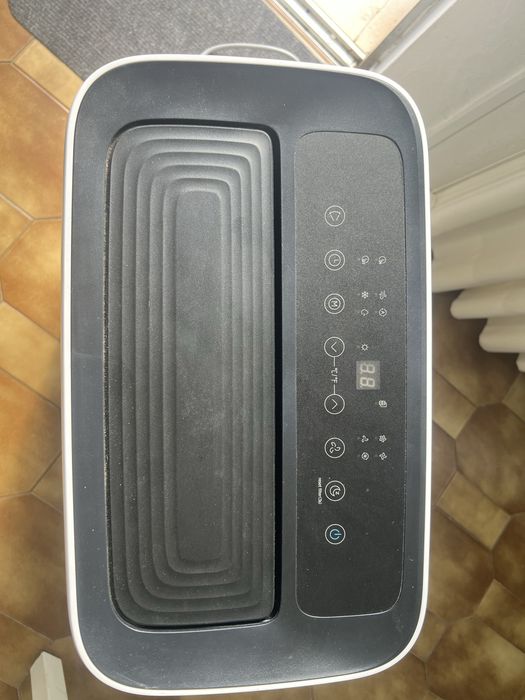 Ar Condicionado Portátil BECKEN BAC10172WH (24 m2 - 12000 BTUs - Branco)