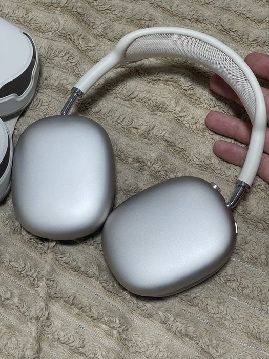 Apple AirPods Max 2024