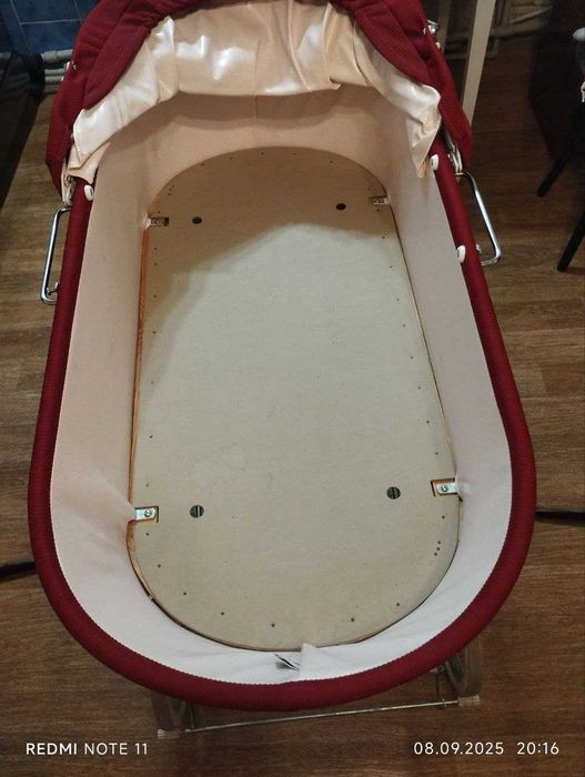 Коляска дитяча (нова/ретро)