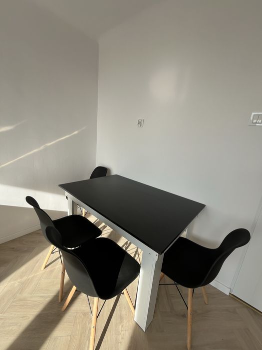 Mieszkanie na wynajem Pełne M4 50 m² centrum  NOWE po remoncie! 3 pokoje umeblowane – pohled 2