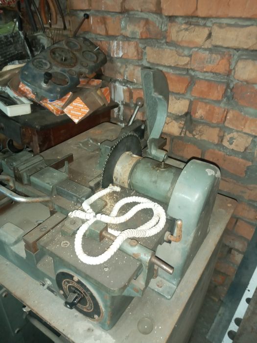 Продам фрезу в отличном состоянии