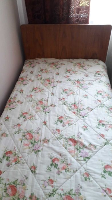 Ліжко дерев'яне одномісне