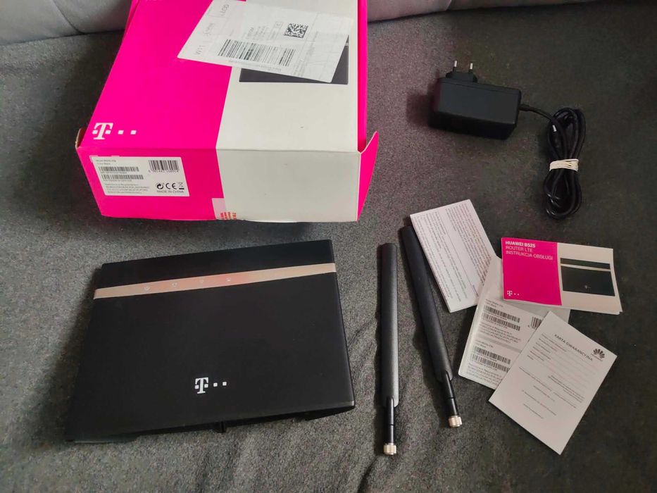Ruter HUAWEI b525 - 23a LTE Wi-Fi na karte SIM (bez simlocka) + anteny GRATIS