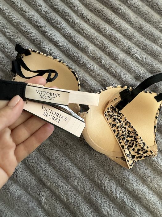 Бюстгальтер Victoria 's Secret