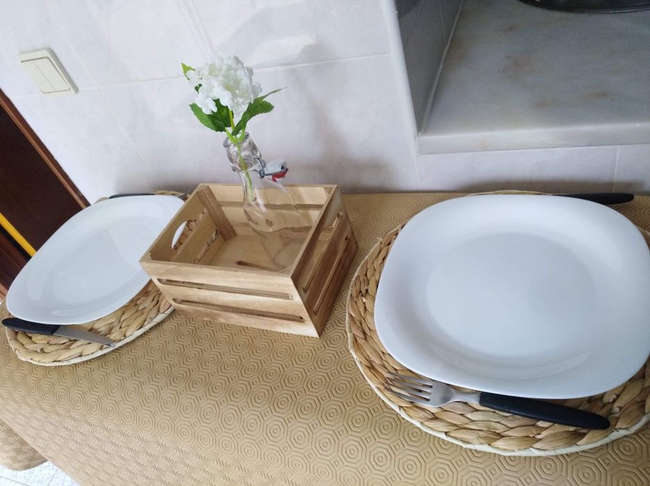 T1 r/c no centro histórico da praia da Nazaré 100m praia com quintal