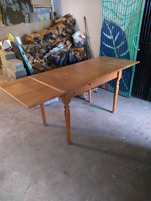 Mesa de jantar extensível