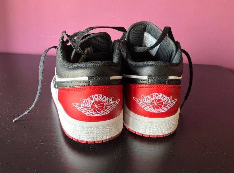 Air Jordan 1 Low Black Red