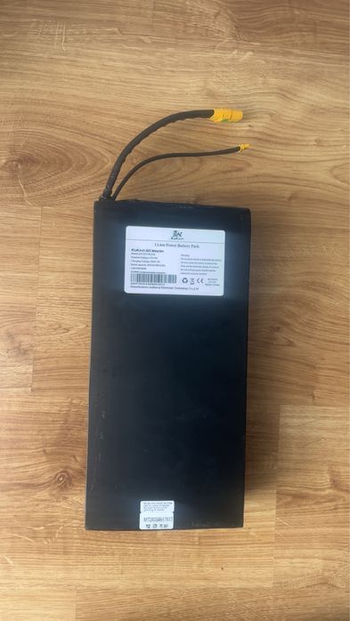 Czarna nowa bateria G2 Master