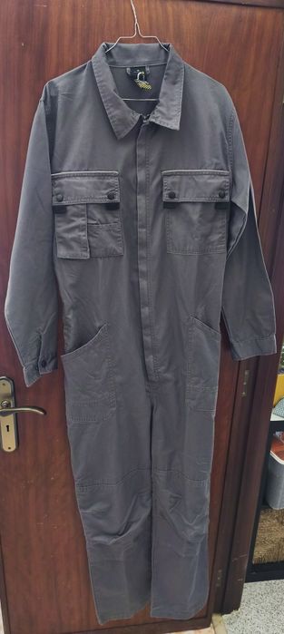 Single-zip jumpsuit