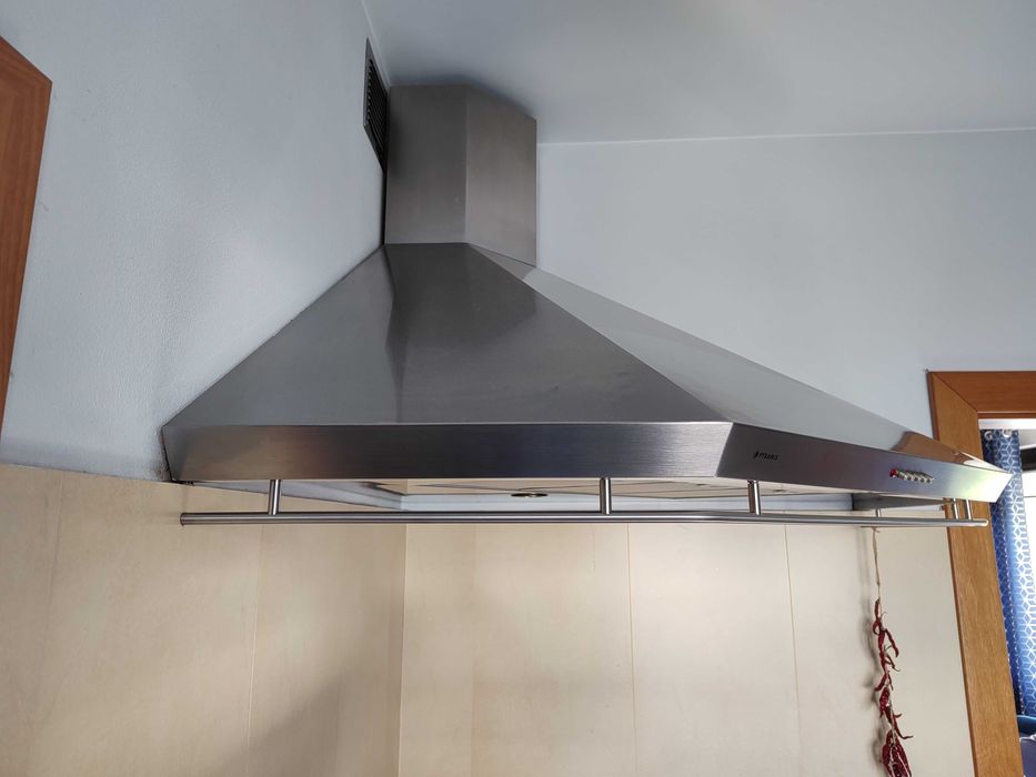 Okap kuchenny Pyramis