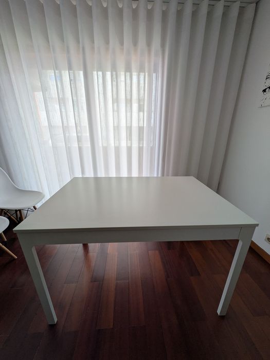 Mesa extensível branca