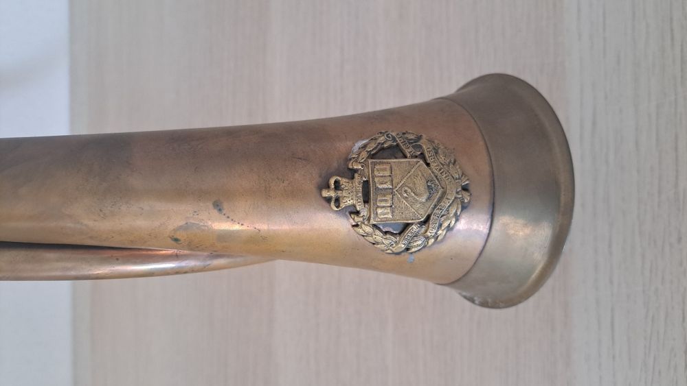 Trompas Antigas em Metal