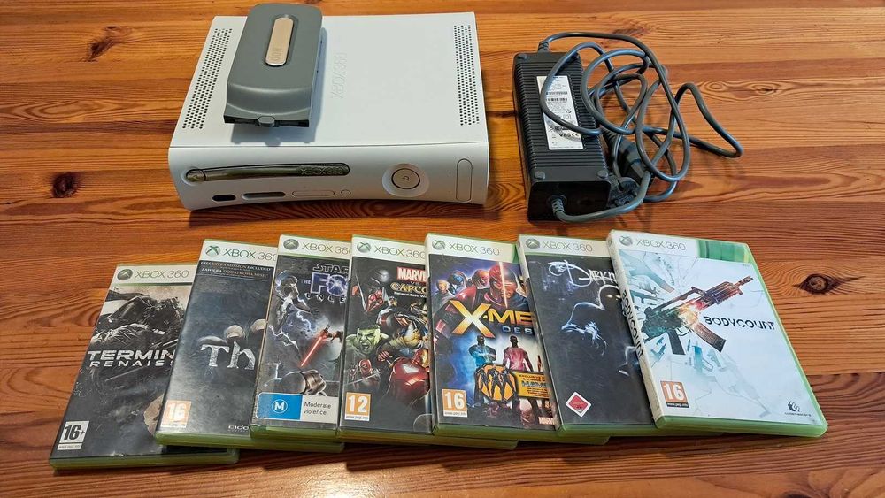Xbox 360 FAT Dysk 500 GB zasilacz i gry 7 szt