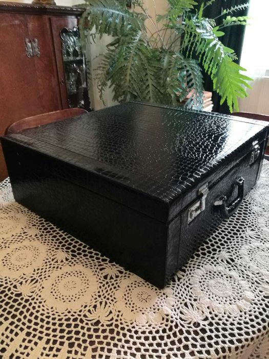 Neseser Walizka na zamek szyfrowy