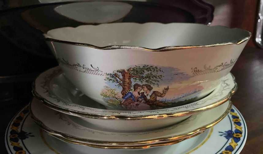 Serviço de jantar em porcelana