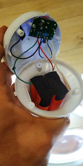 Кемпінговий ліхтар на акумуляторі, Перероблена світлодіодна лампа