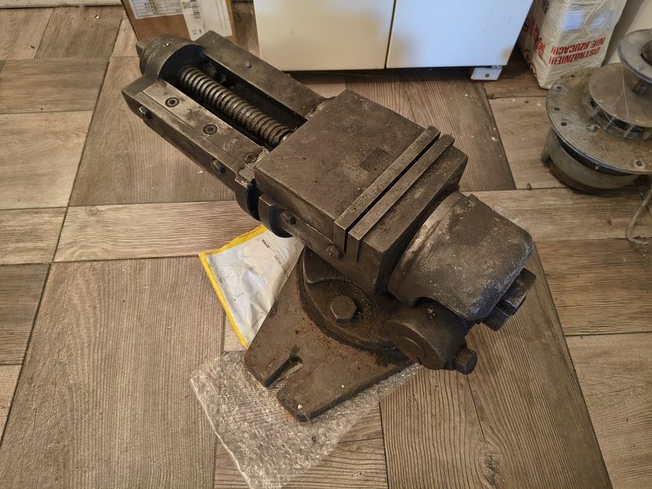 Imadło skrętne uchylne maszynowe 150 mm