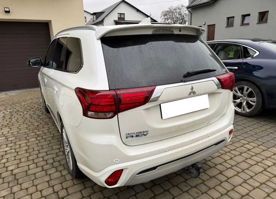 Mitsubishi Outlander 2.4 Plug in PHEV 2020
