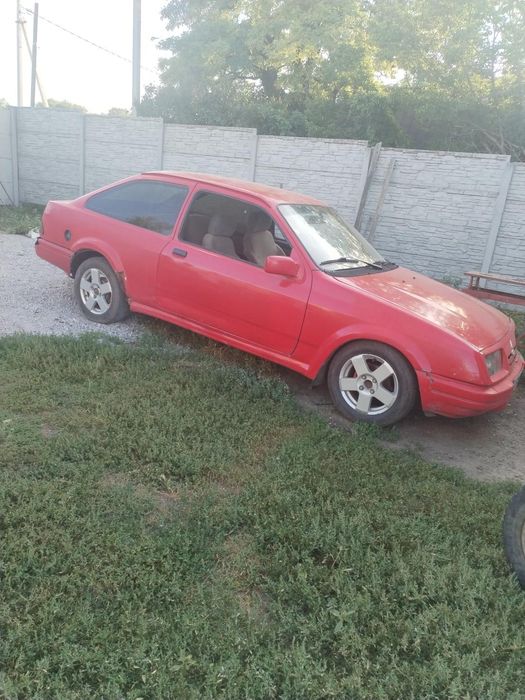 продам форд сиерра 1.6