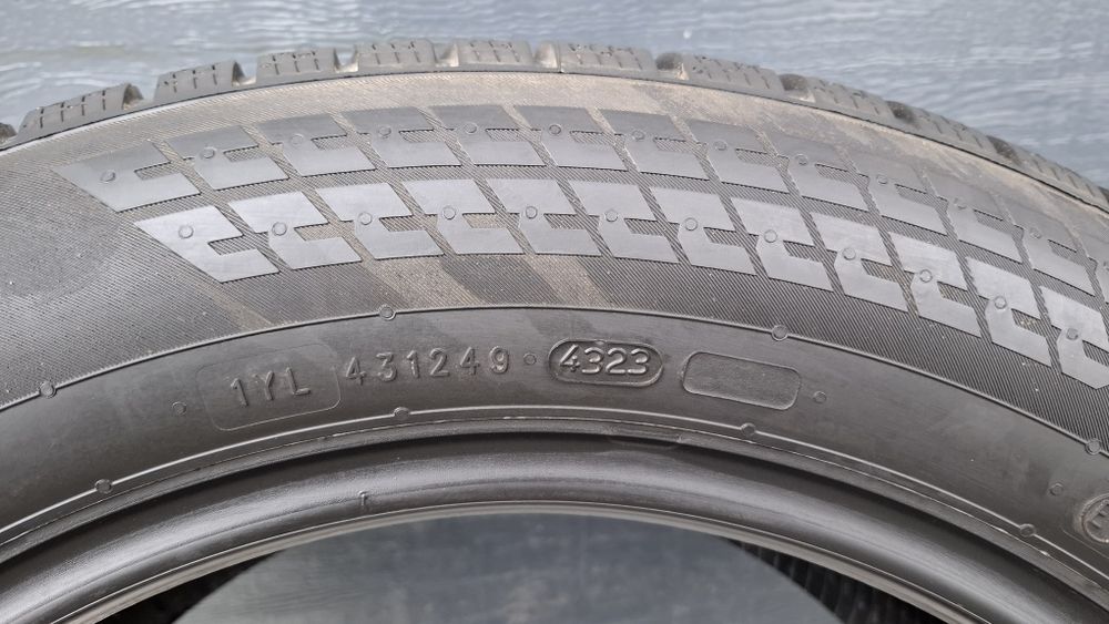 Nokian 235/55 R17 SnowProof 8 mm 2023