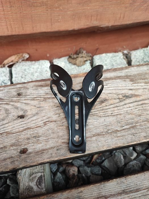 Koszyk na bidon rowerowy BBB aluminiowy Retro MTB