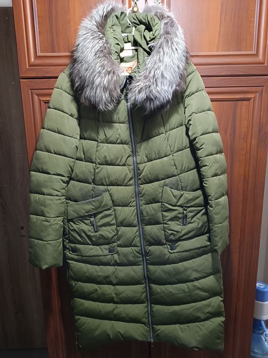 Зимний женский пуховик