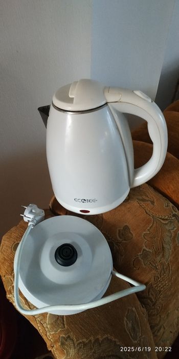 Електрочайник Ecotec 2000 w електричний чайник