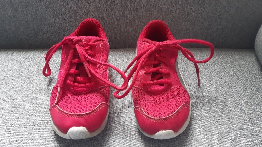 Adidasy buty  firmy Puma  rozm. 28