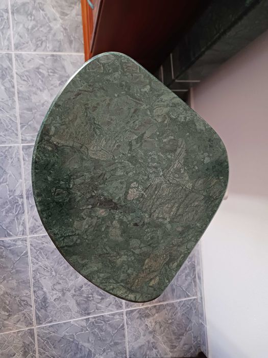 Colunas em mármore Verde Alpi