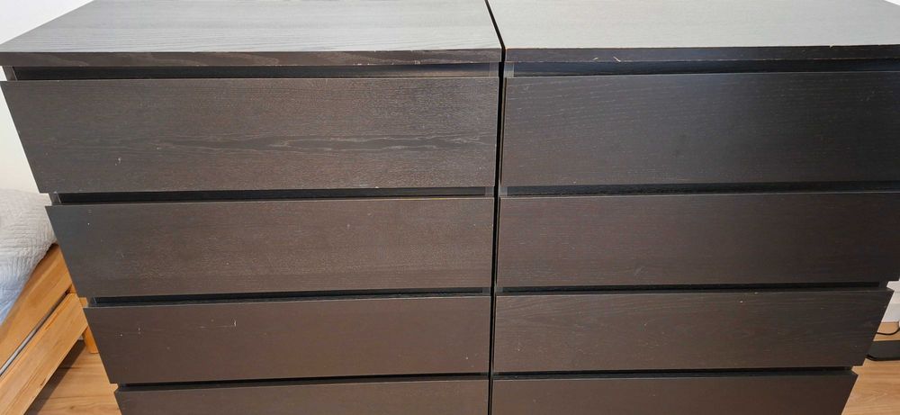 2 Cómodas Carvalho 4 gavetas MALM 70€ (total)