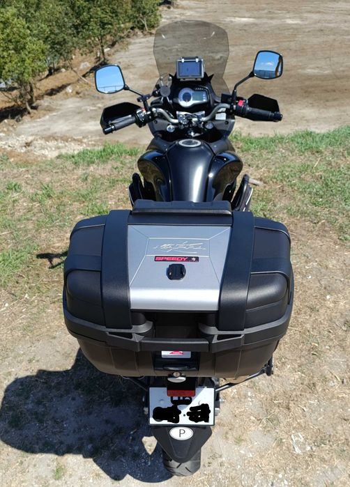 Suzuki V-strom 650