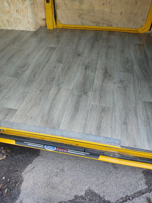 Срочно продам бус 2012г