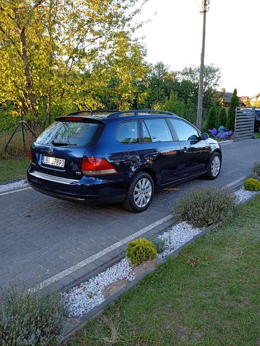 *** VW Golf kombi 1.9tdi *odpinany hak* klima***