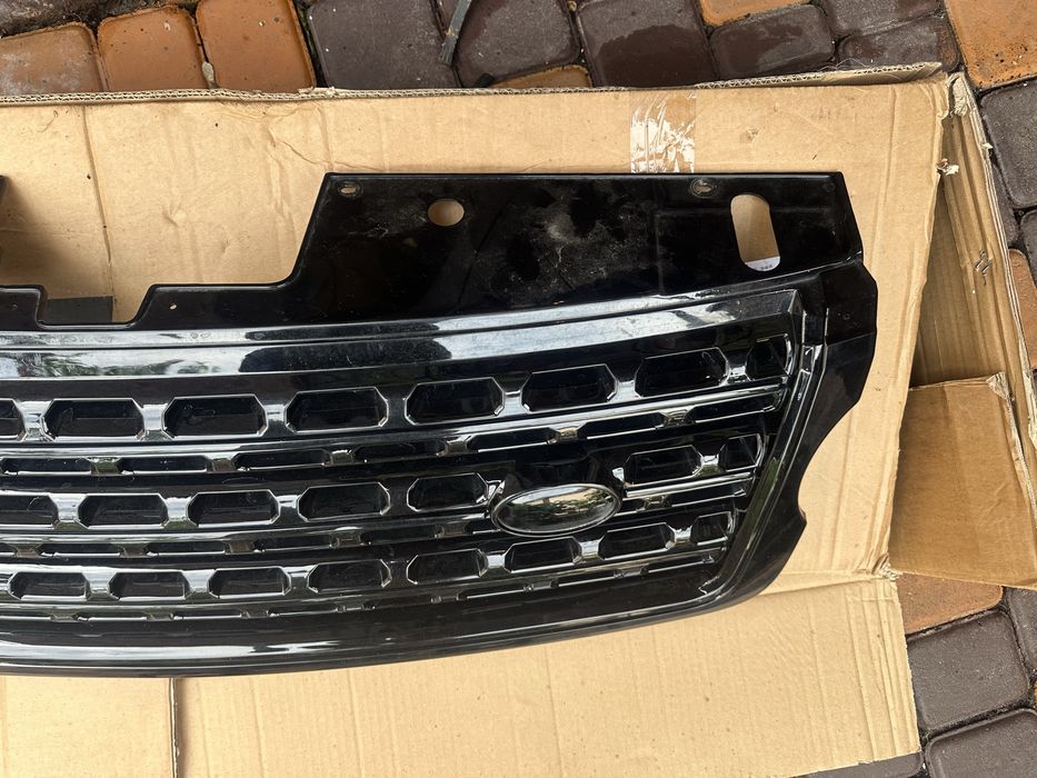 Решітка радіатора Range Rover L405