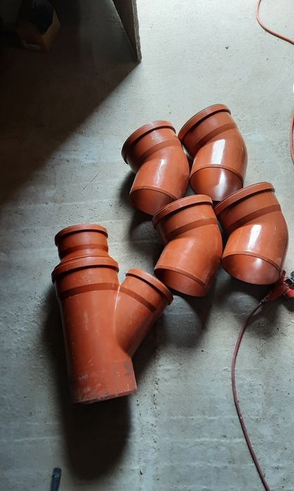 Sprzedam rury  kanalizacyjne fi200
