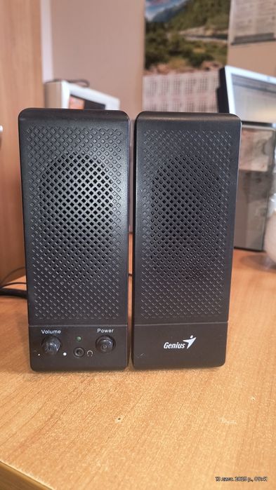 Монітор, клавіатура, системний блок, колонки