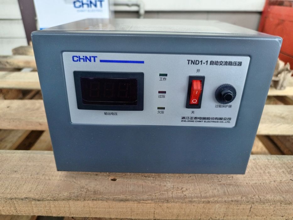 Автоматичний регулятор напруги (1 кВт ) CHNT  TND 1-1