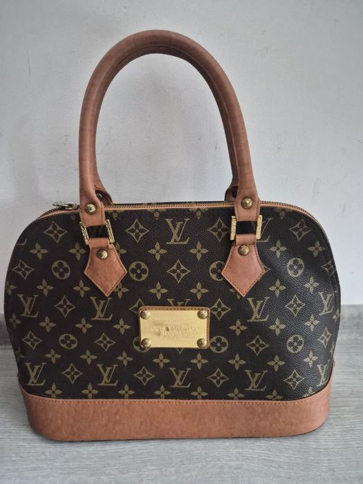 Louis Vuitton logowana sztywna brazowa torebka