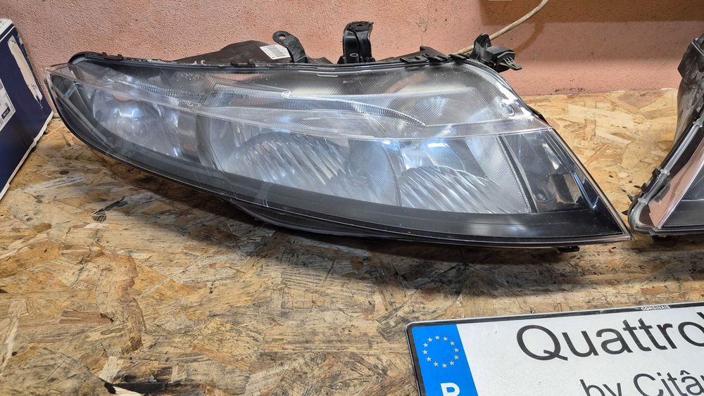 Oticas Farois Honda Civic VIII FN FK 2005 a 2012 Originais Honda Esquerdo Direito