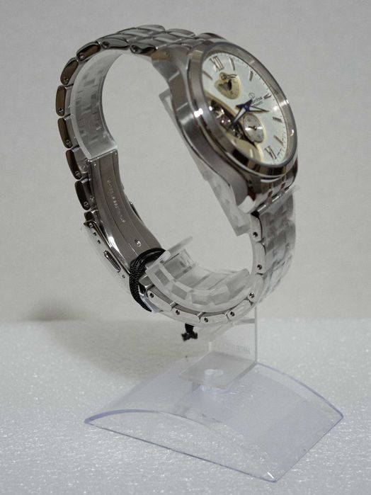 Часы Orient Star Layered Skeleton RK-AV0B04S
